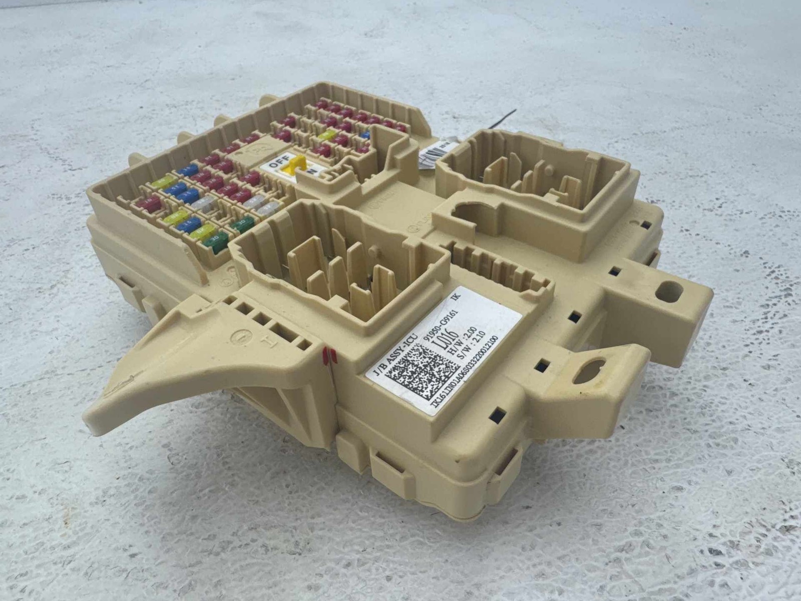 2019-2021 Genesis G70 Left Dash Cabin Fuse Relay Junction Box OEM
