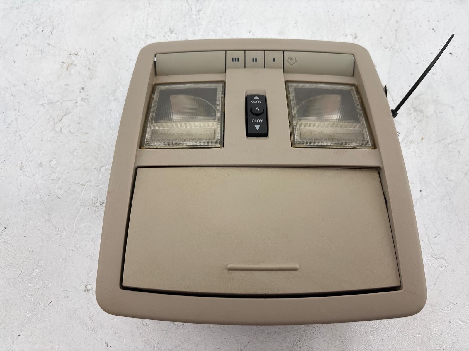 2005-2010 Jeep Grand Cherokee Overhead Dome Map Light OEM 56050243AG