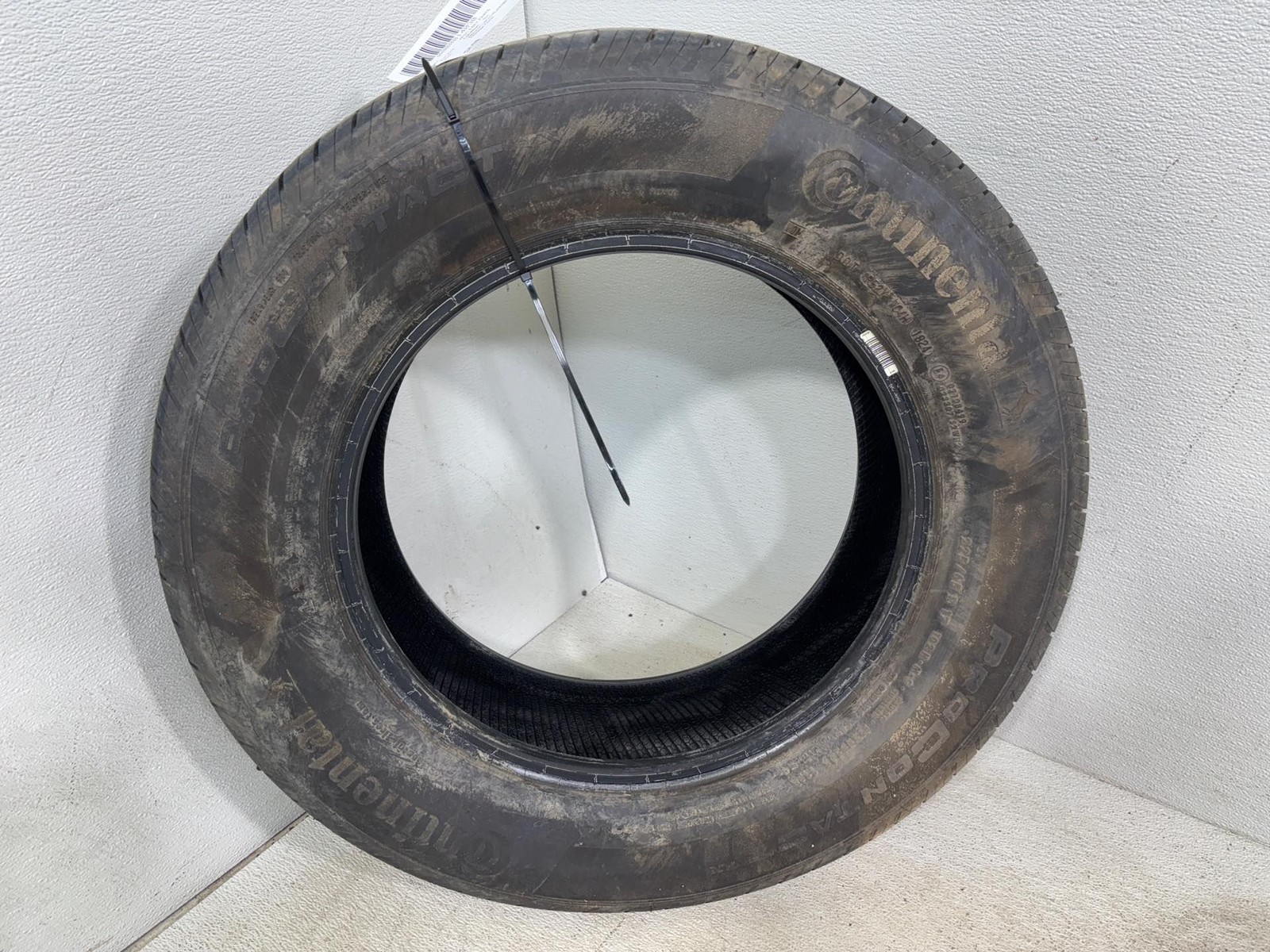 Tire FORD ESCAPE 08 09 10 11 12 13 14 15 16 17 18 19 20 21 22 23 24