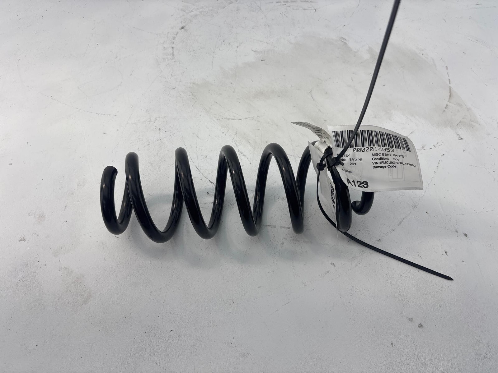2023-2024 FORD ESCAPE 1.5L AWD REAR RIGHT SIDE SUSPENSION COIL SPRING SET OEM