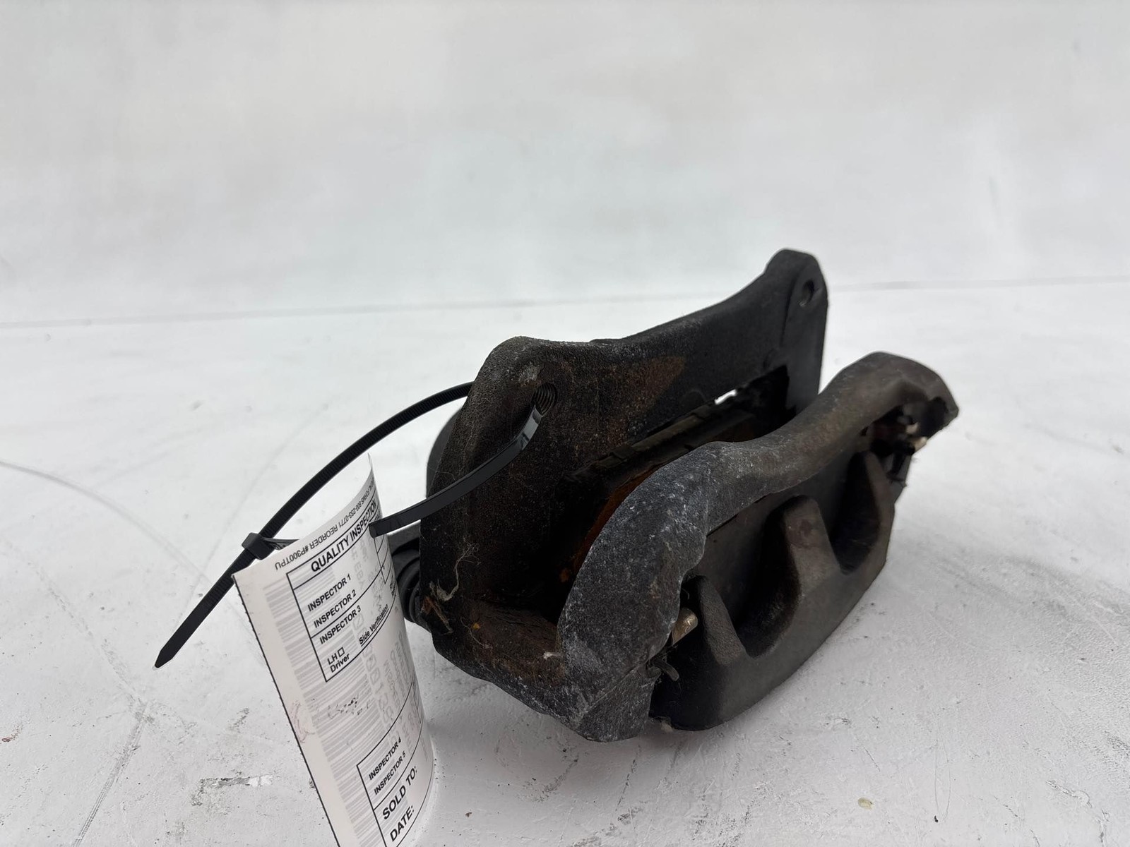 2011 - 2020 TOYOTA SIENNA FRONT RIGHT PASSENGER SIDE BRAKE CALIPER OEM