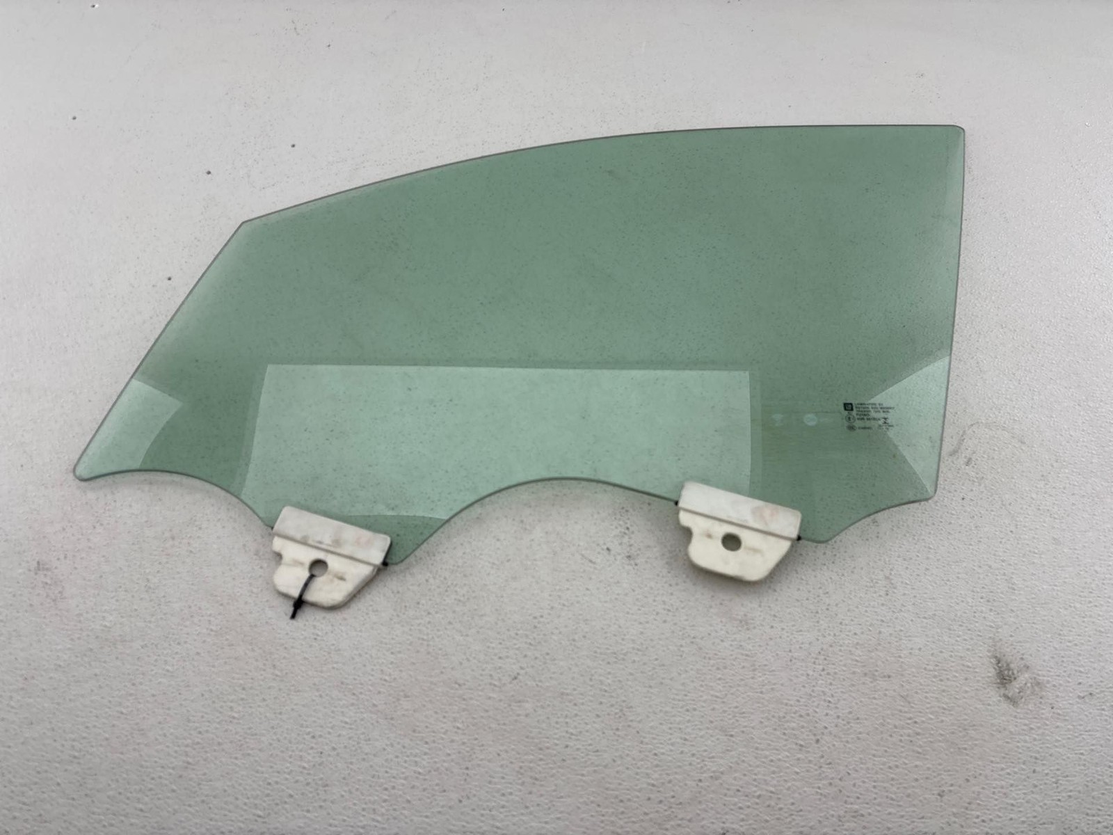 2016-2020 CADILLAC CT6 FRONT LEFT DOOR GLASS WINDOW OEM