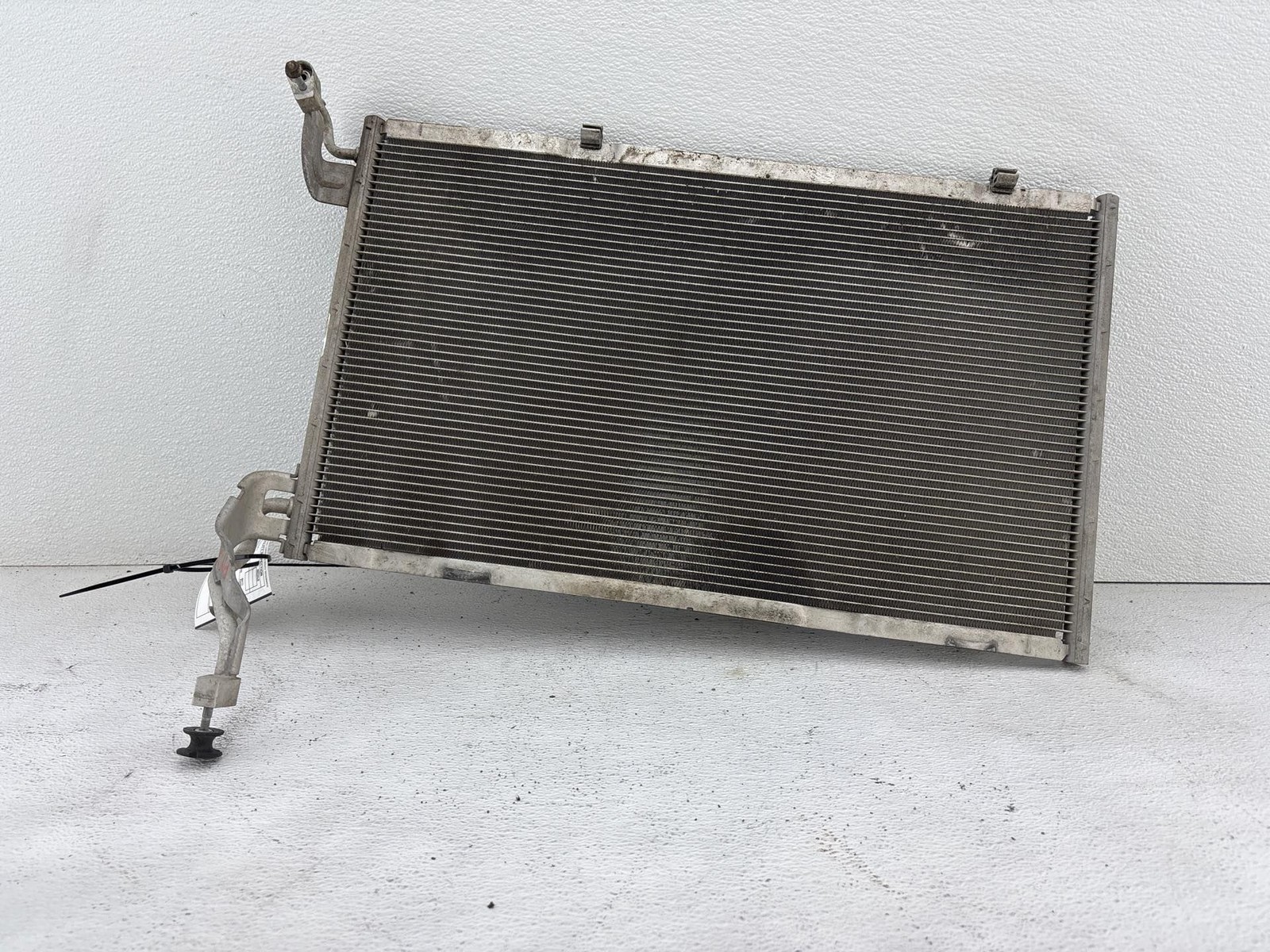 2014 - 2019 FORD FIESTA 1.6L TURBO A/C AIR CONDITIONING CONDENSER OEM