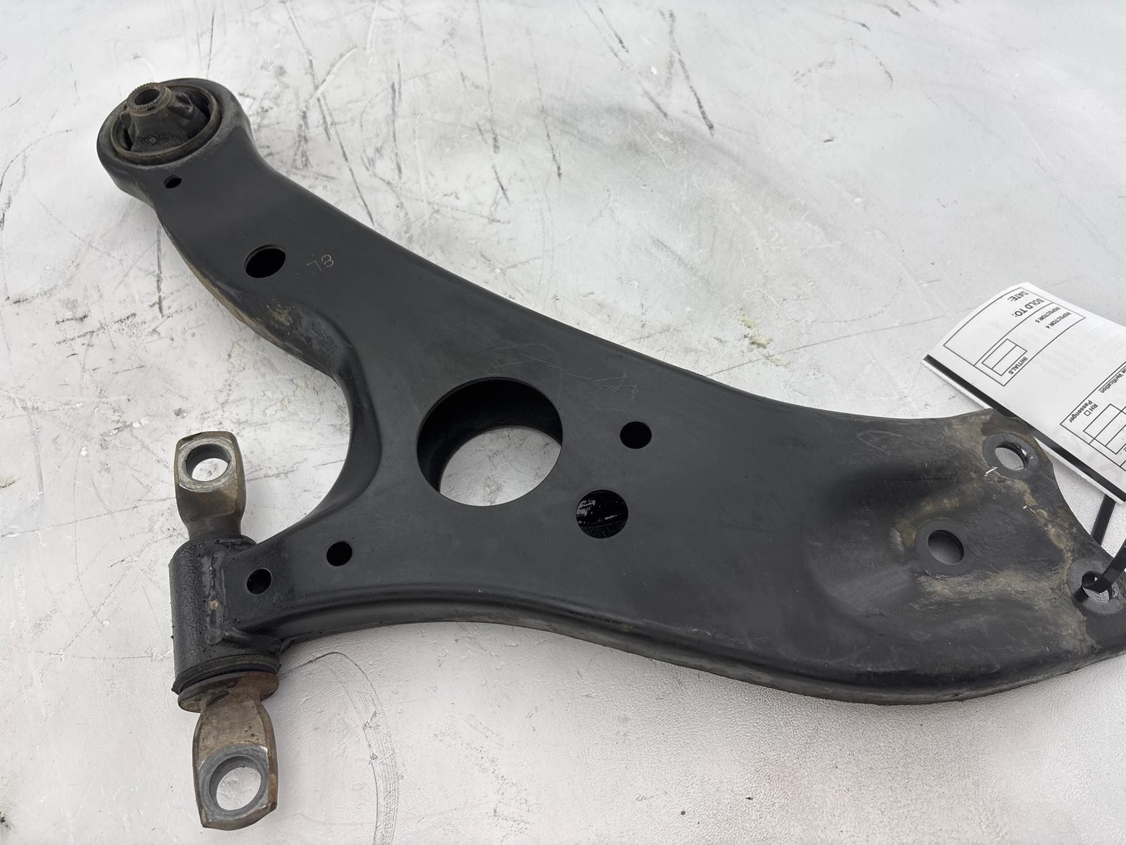 2011 - 2020 TOYOTA SIENNA FRONT LEFT DRIVER SIDE LOWER CONTROL ARM OEM