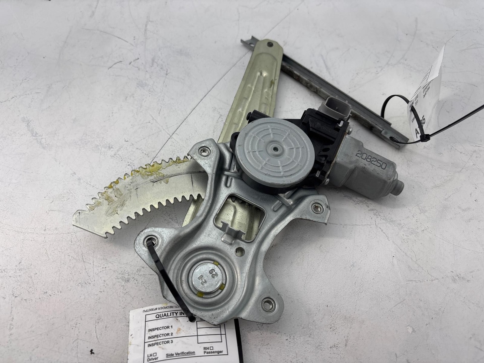2011-2017 Nissan Juke Rear Left Door Window Regulator OEM