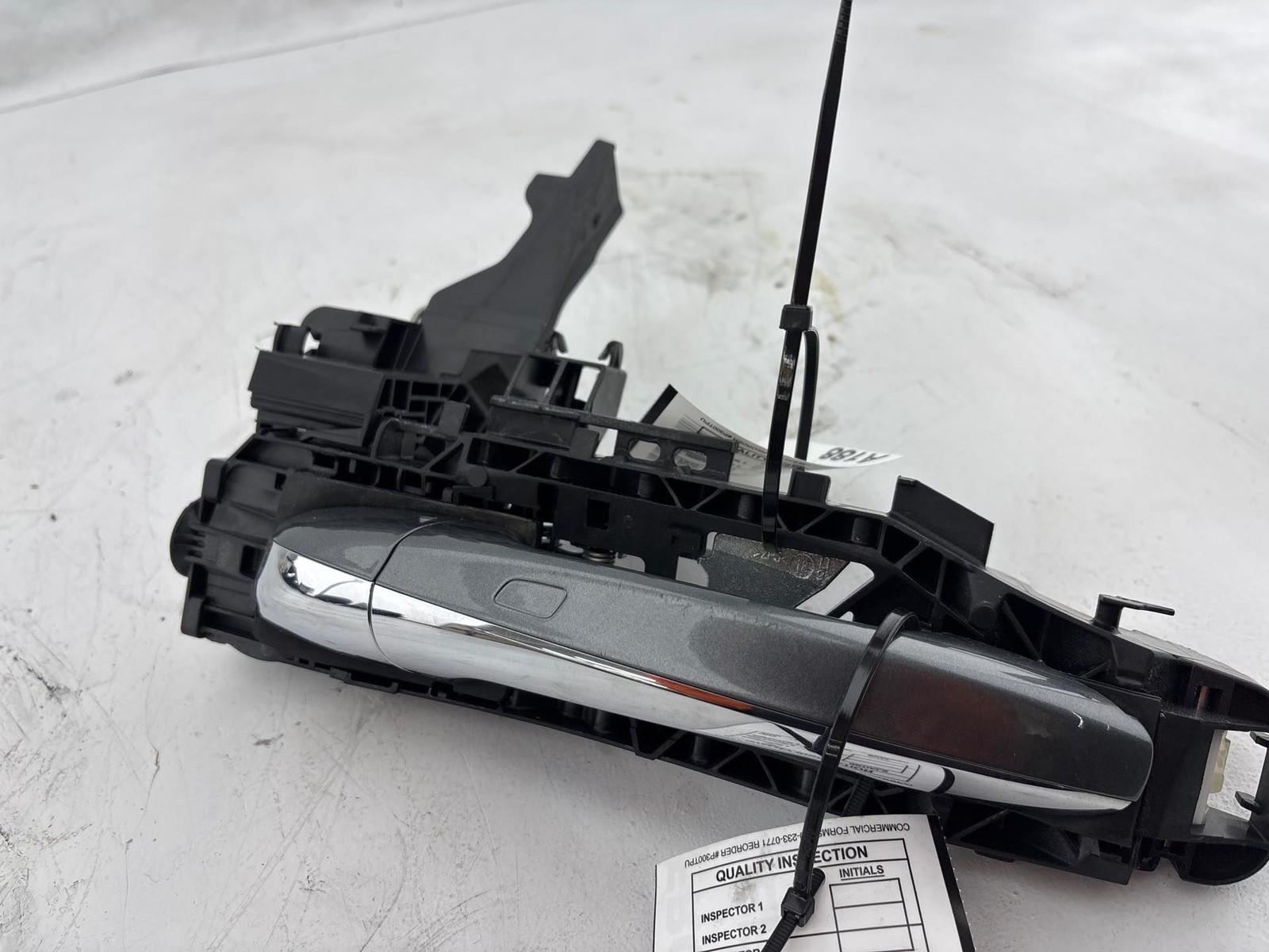 2018-2021 Mercedes W205 C300 Front Left Door Exterior Handle OEM