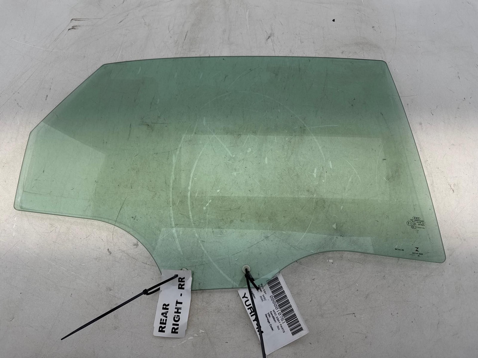 2017-2023 AUDI A4 QUATTRO - REAR Right DOOR Window Glass 8W5845206