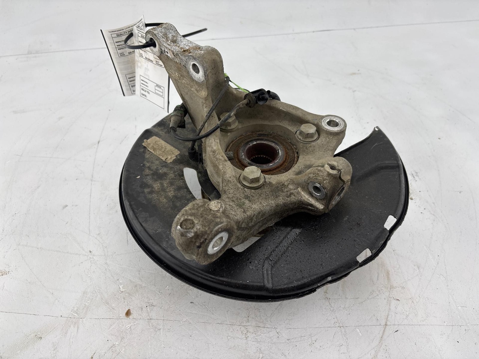 2014 - 2020 CHEVROLET IMPALA FRONT LEFT DRIVER SIDE SPINDLE KNUCKLE HUB OEM
