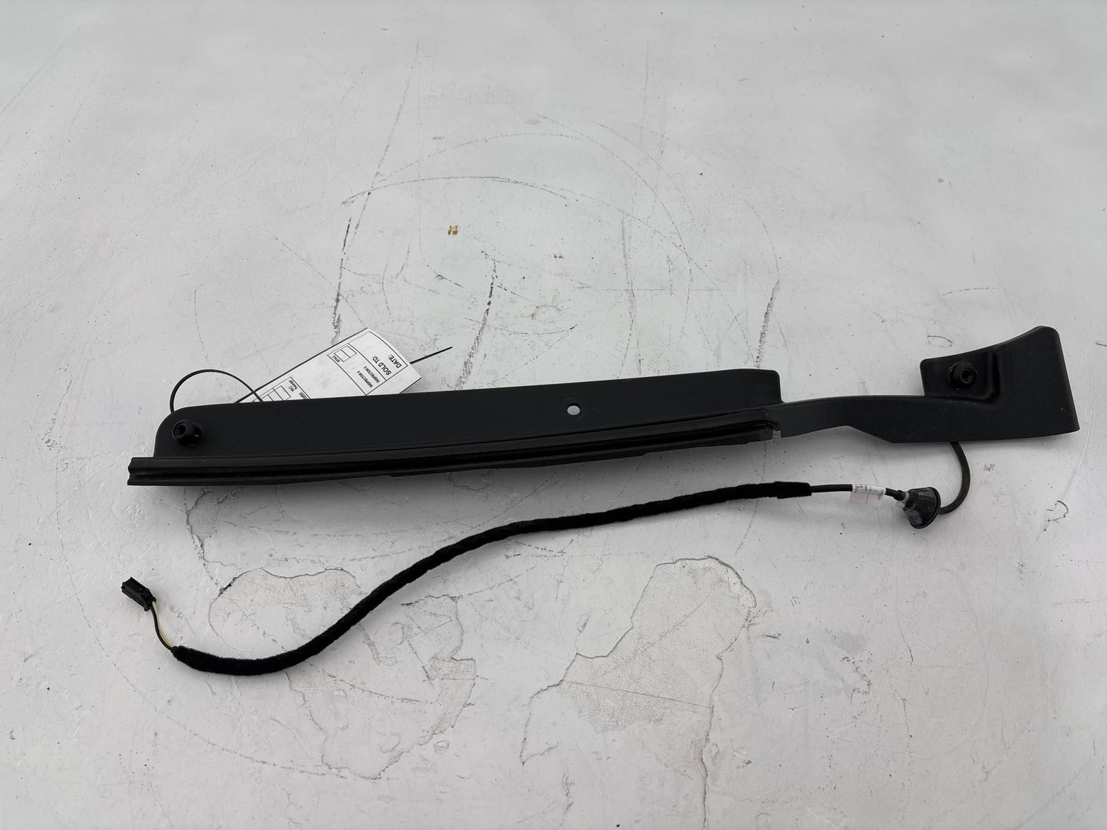 2016-2018 Lincoln MKX Rear Right Side Liftgate Tailgate Pinch Sensor OEM