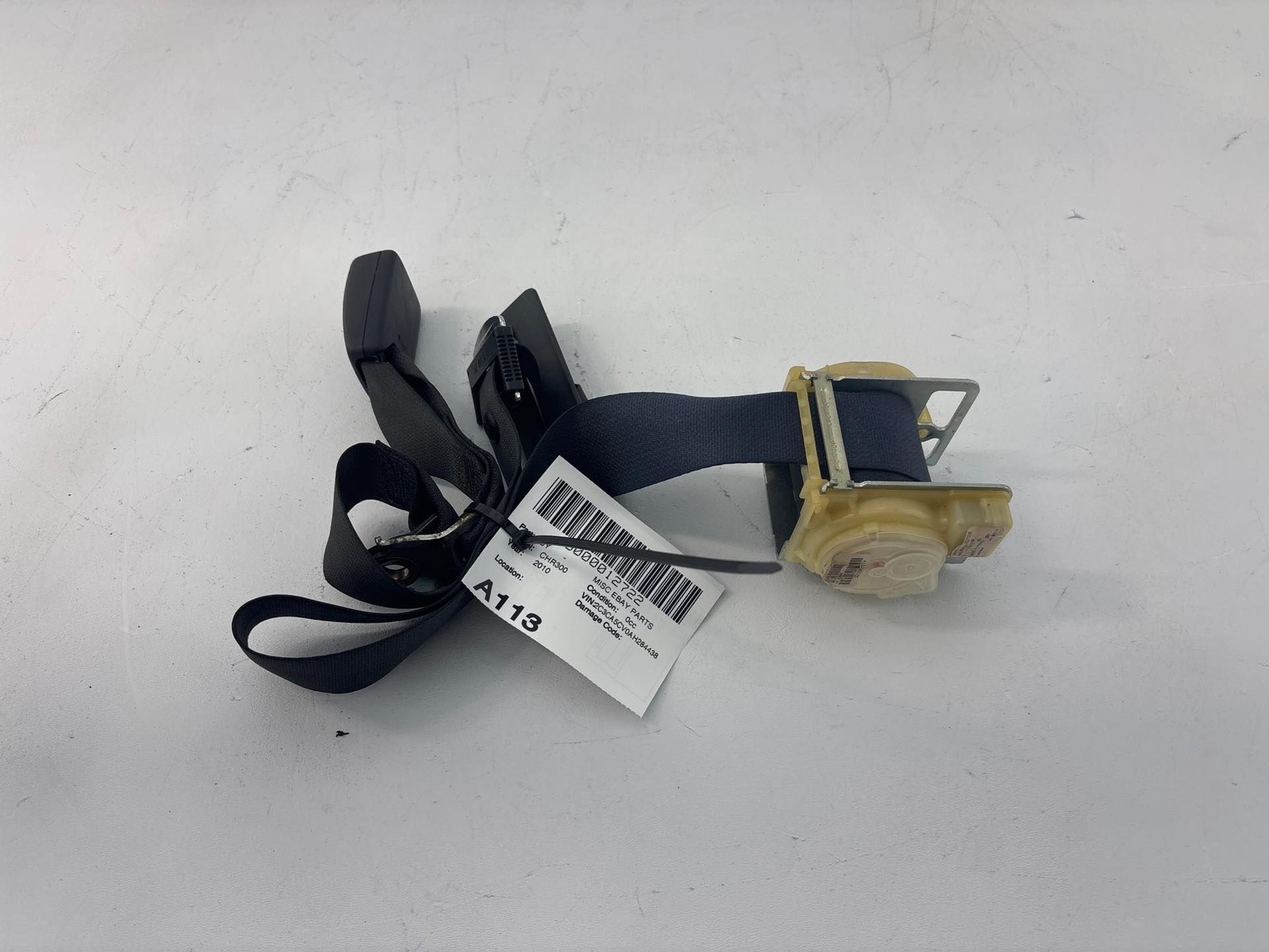 2010 Chrysler 300 Rear Center Seat Belt OEM 1BY501DVAE