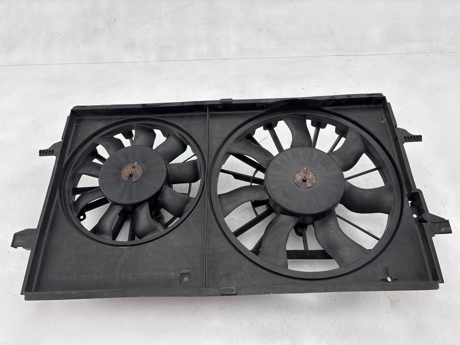 2004-2012 Chevrolet Malibu 2.4L Radiator Cooling Fan Assembly OEM