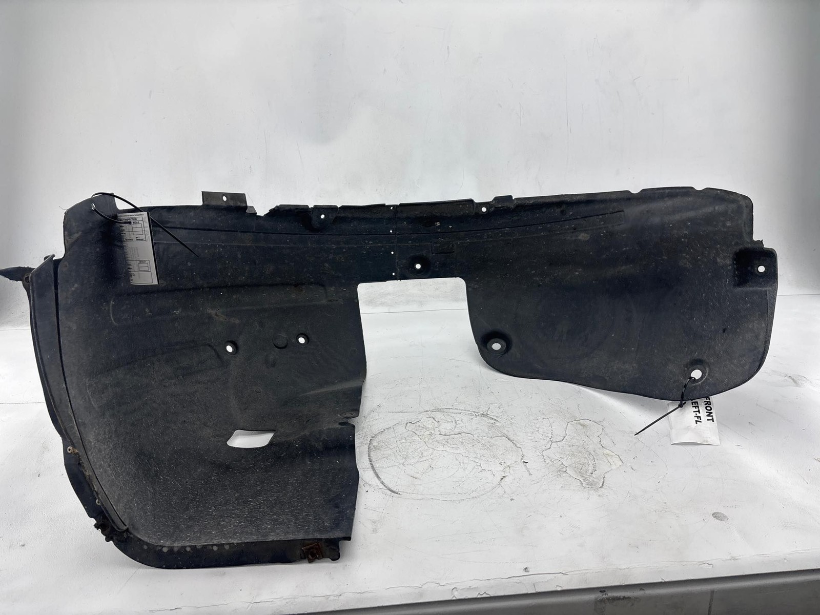 2019-2020 Kia Sorento Front Left Inner Fender Liner OEM