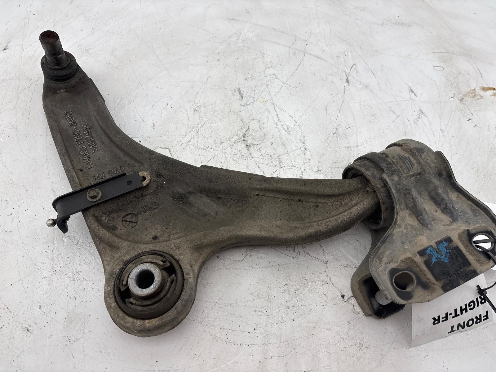 2016-2018 Lincoln MKX Front Right Lower Suspension Control Arm OEM