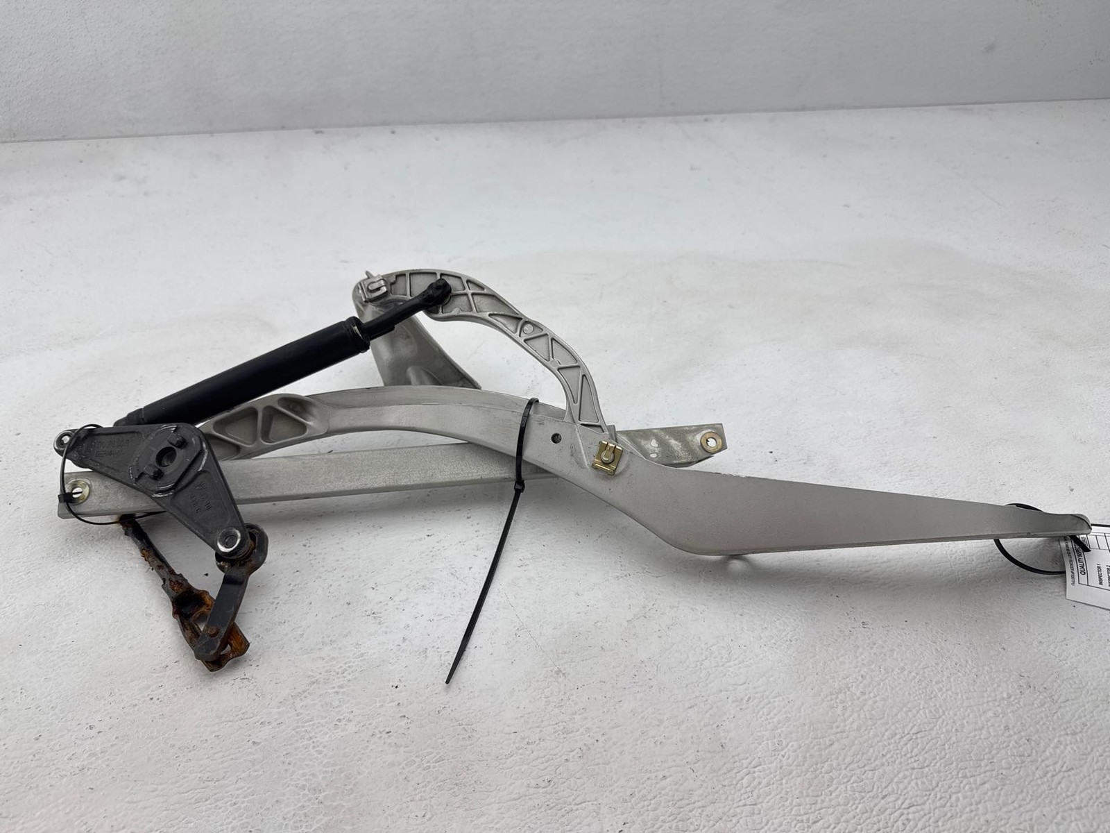 97-04 Porsche Boxster Convertible Right Top Tonneau Hinge Lever w/ Pushrod OEM