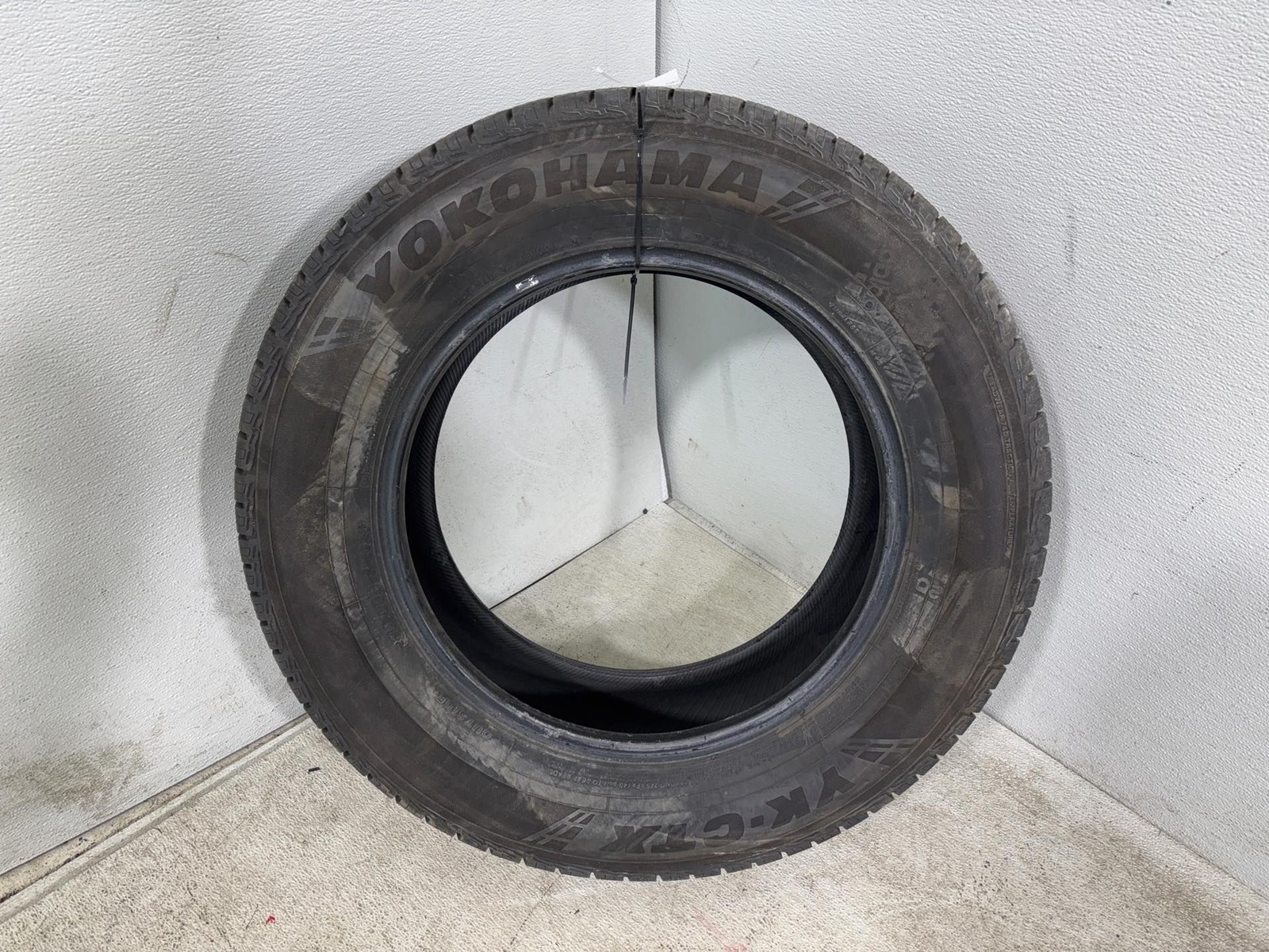 Yokohama YK-CTX Used Tire 235/65 R17 104H 8/32