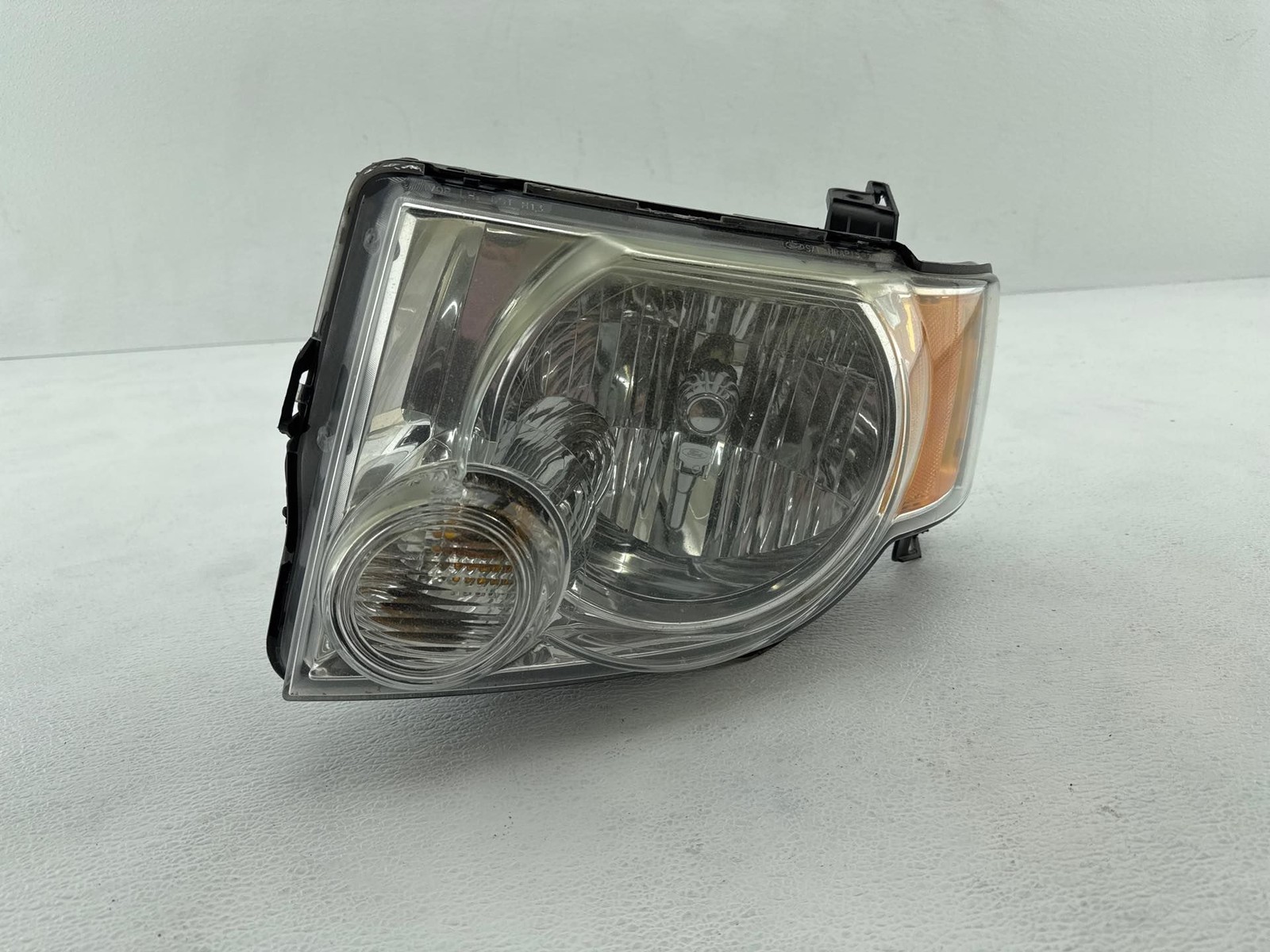 2009-2012 Ford Escape Driver Left Headlamp Light Assembly OEM 9L84-13006-A