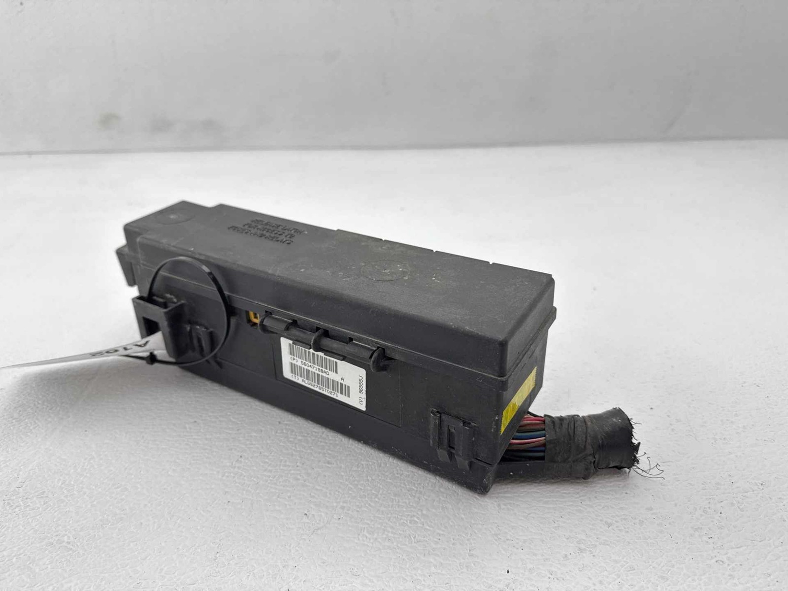 2005-2007 Jeep Liberty Engine Fuse Box OEM 56047198AD