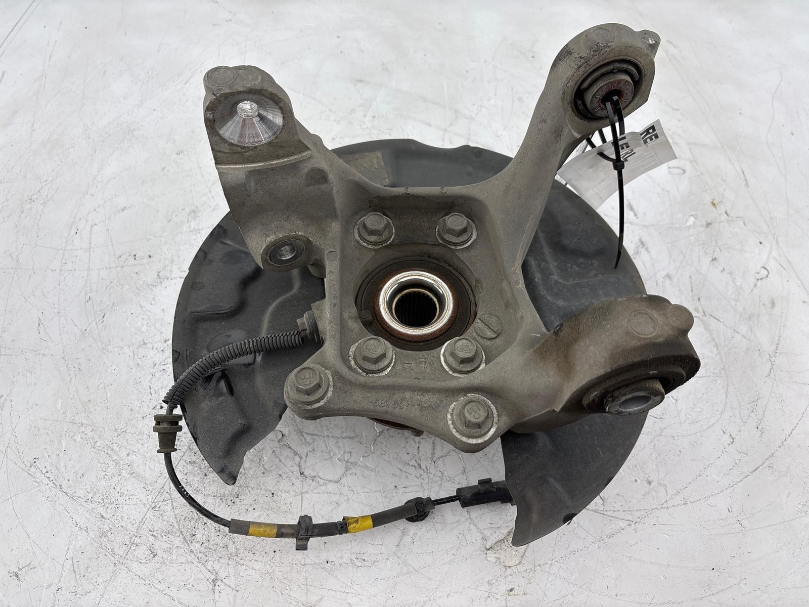 2016-2018 Lincoln MKX Rear Left Spindle Knuckle Hub OEM