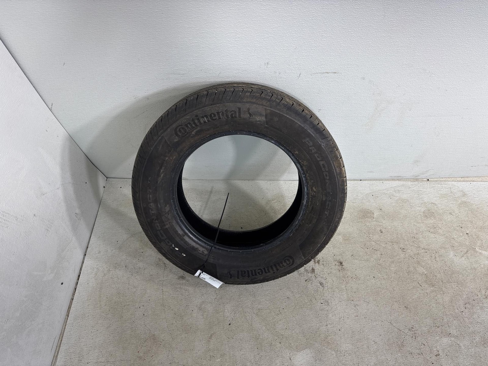 Used 225/65R17 Continental ProContact TX 102H-8/32