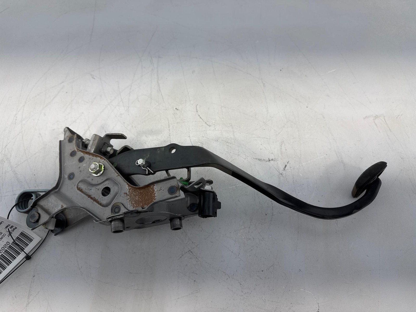 2017-2018 Toyota Corolla Im Brake Pedal With Bracket Assembly 55106-02160 OEM
