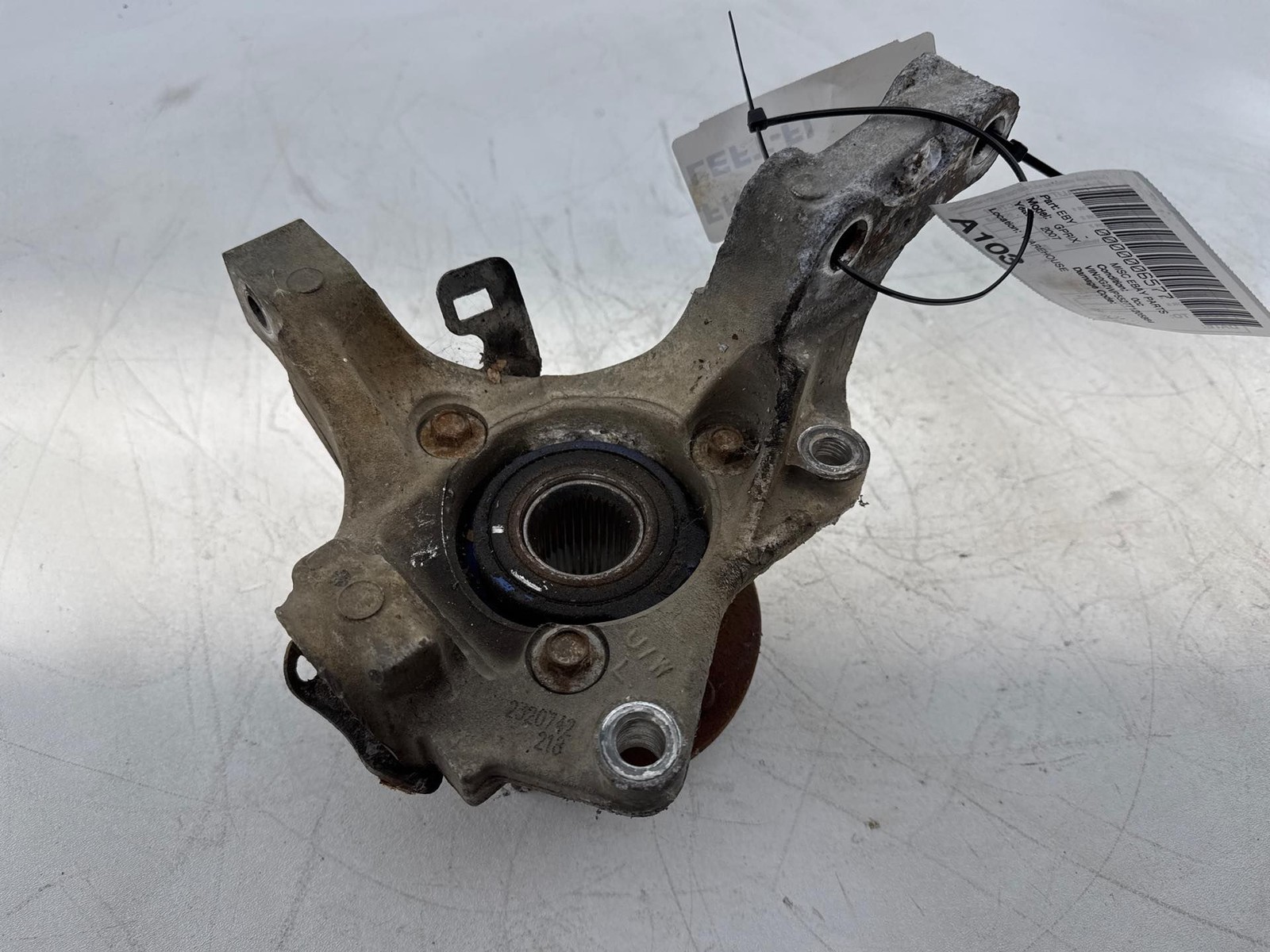 2005-2009 BUICK LACROSSE 05-08 GRAND PRIX LEFT FRONT SPINDLE KNUCKLE ABS
