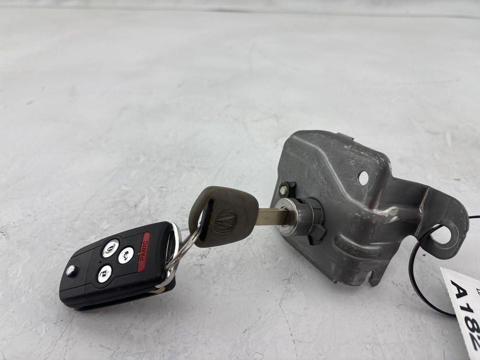 09-14 Acura TSX Trunk Lid Lock Cylinder Latch Actuator w/ Flip Key Remote OEM