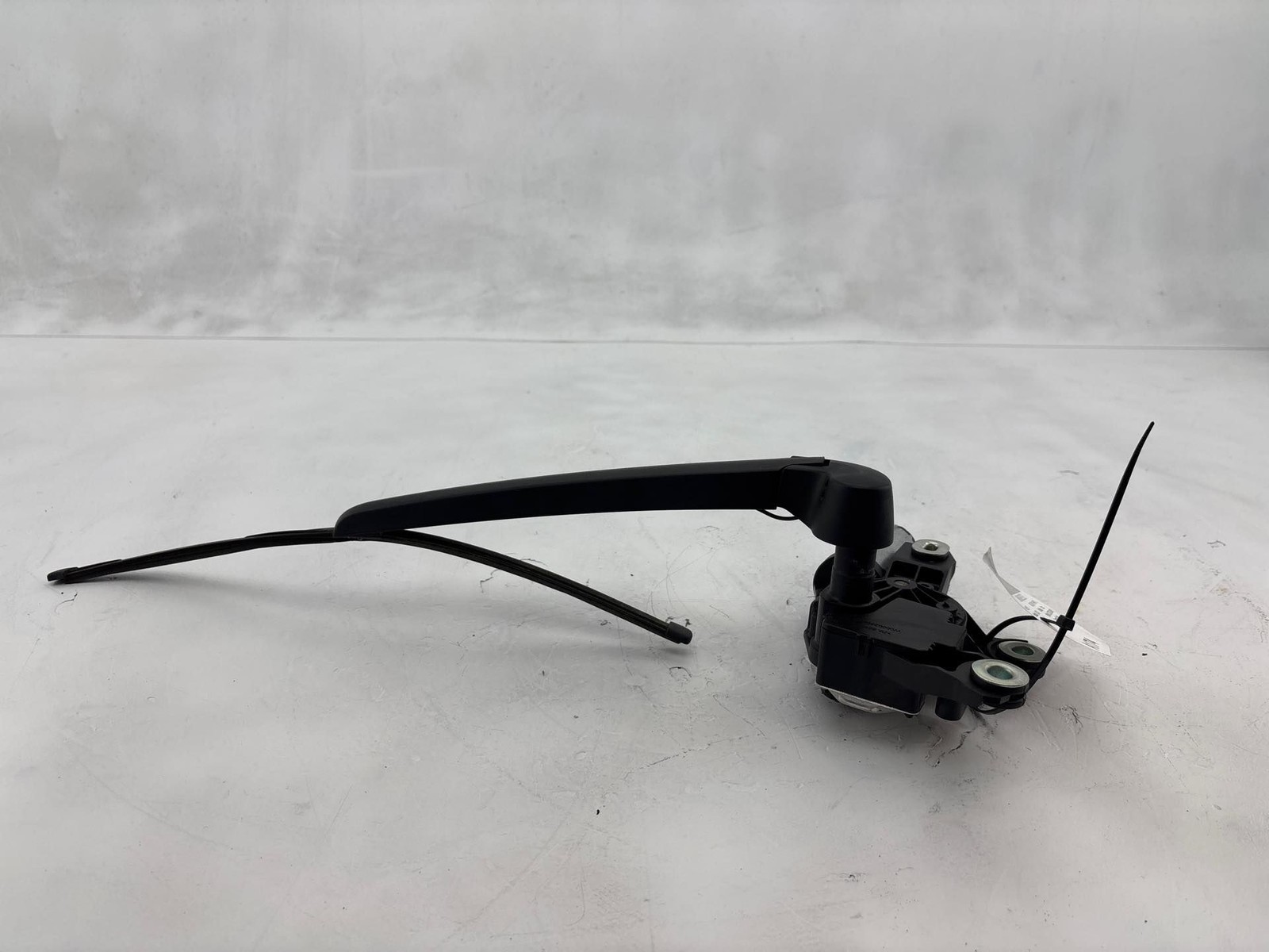 2015 - 2018 Audi Q3 Rear Liftgate Tailgate Wiper Motor W/ Arm OEM