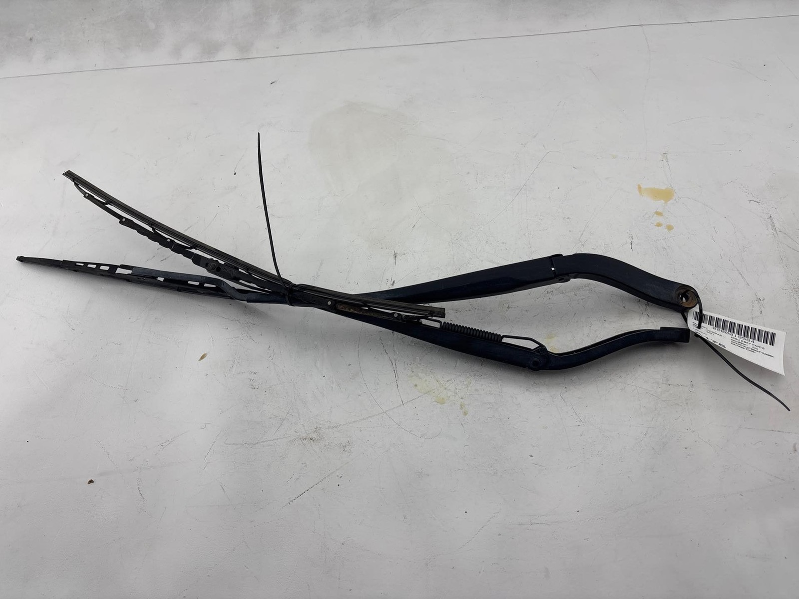 2017-2024 Jeep Compass Front Right & Left Windshield Wiper Arm OEM