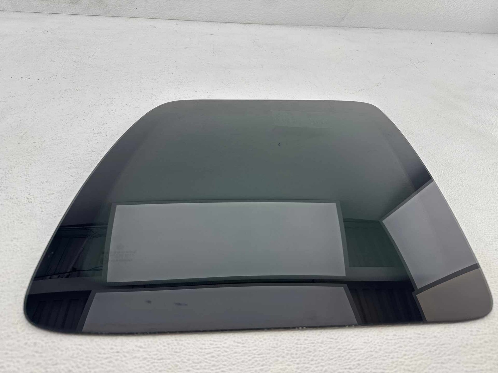 2002-2007 Jeep Liberty Rear Right Window Quarter Glass OEM