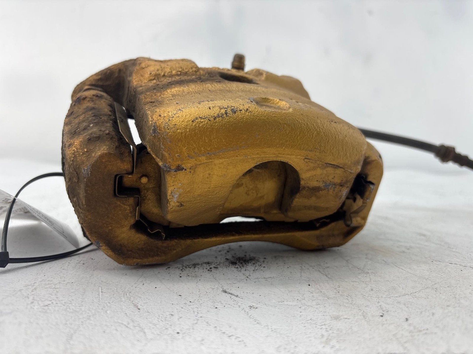2011-2017 Nissan Juke Front Left Brake Caliper Assembly OEM