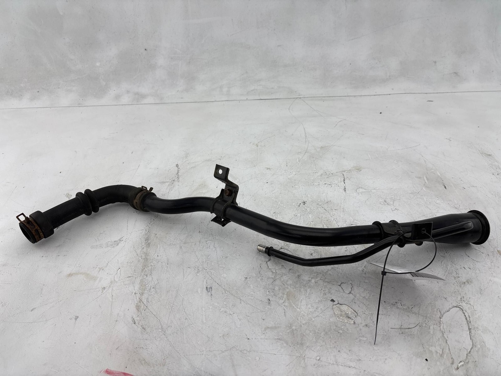 2011-2017 Honda Odyssey Fuel Pipe Filler Neck OEM 17660-TK8-A01