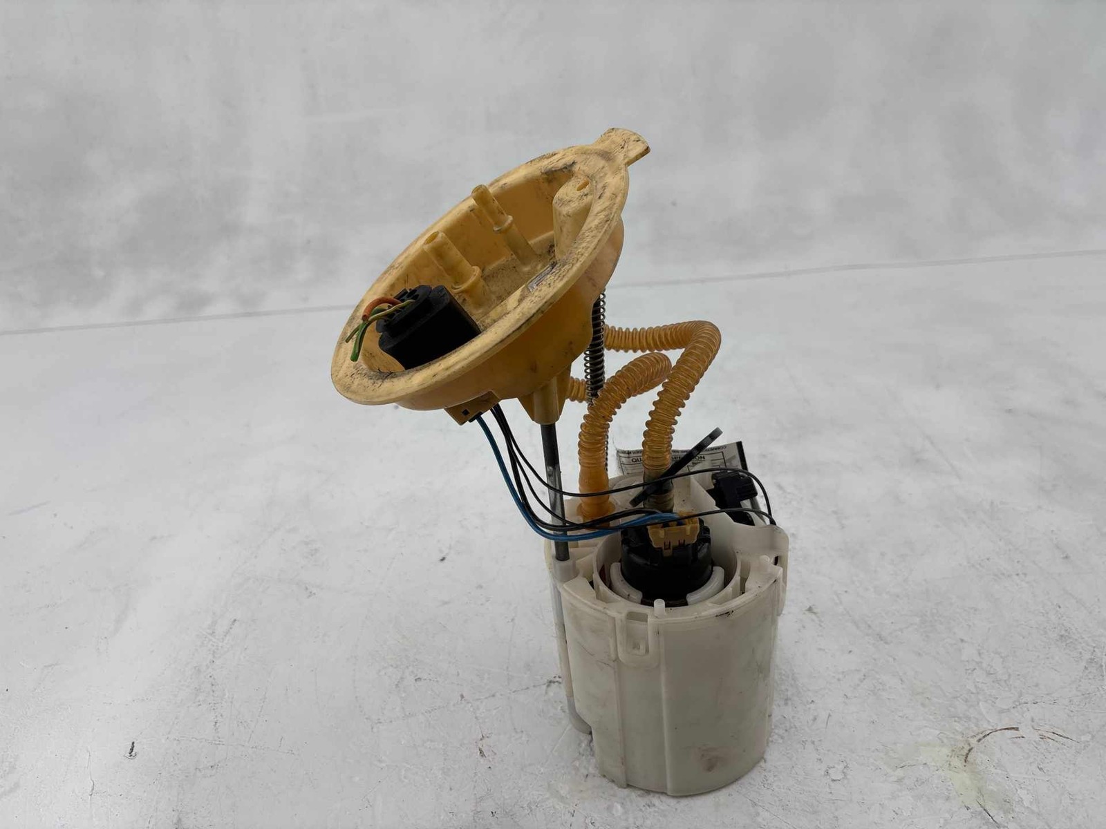 2014-2018 BMW 328D 2.0L Diesel Fuel Pump Assembly Tank Mounted OEM