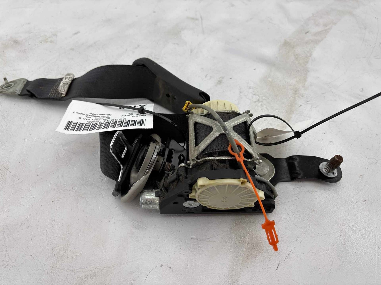 2006 - 2008 Chevrolet Impala Front Right Passenger Side Seat Belt Retractor OEM