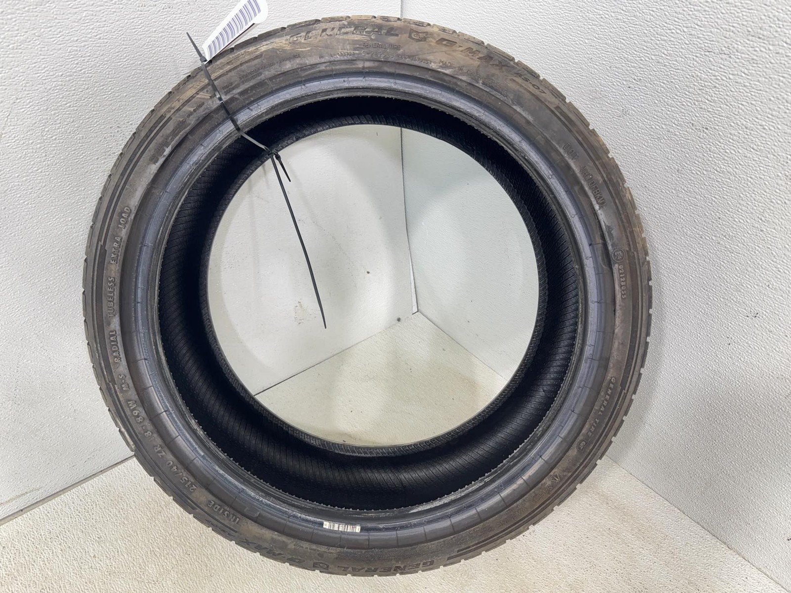 General G-Max AS-07 Used Tire 215/40 R18 89W M+S 8/32