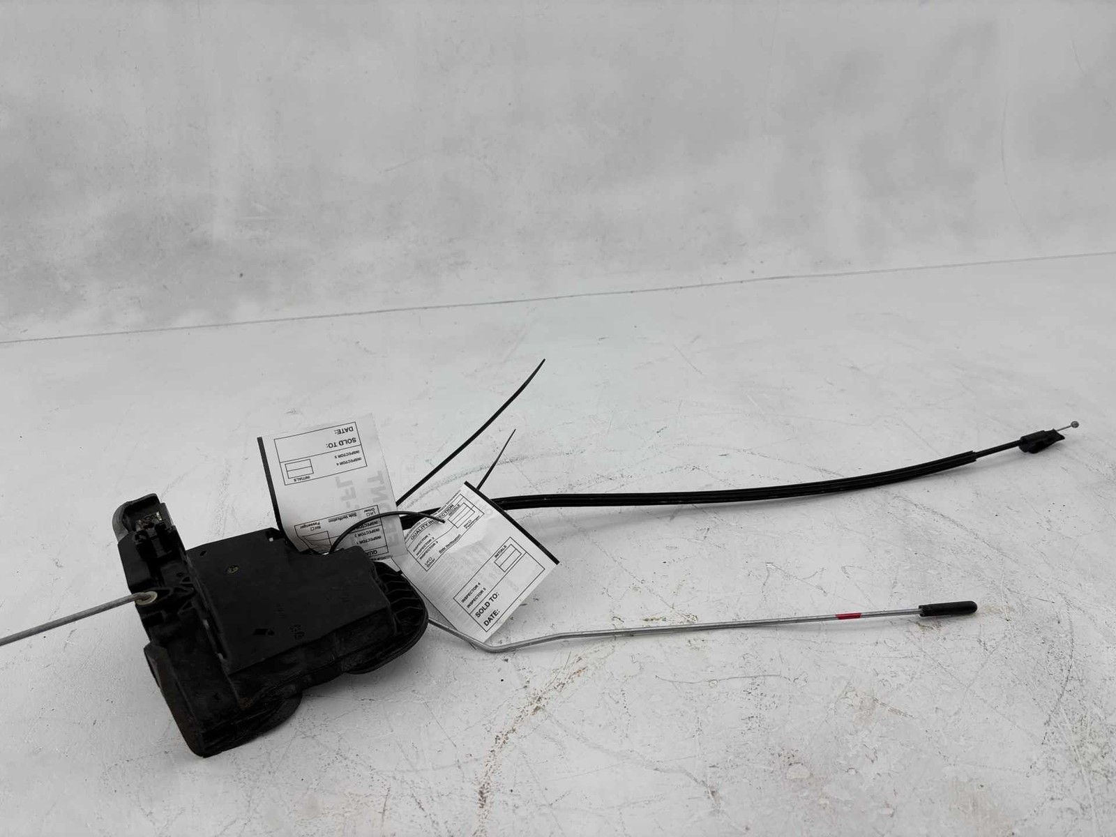 2015 - 2019 Chevrolet Tahoe Front Left Driver Side Door Lock Latch Actuator OEM