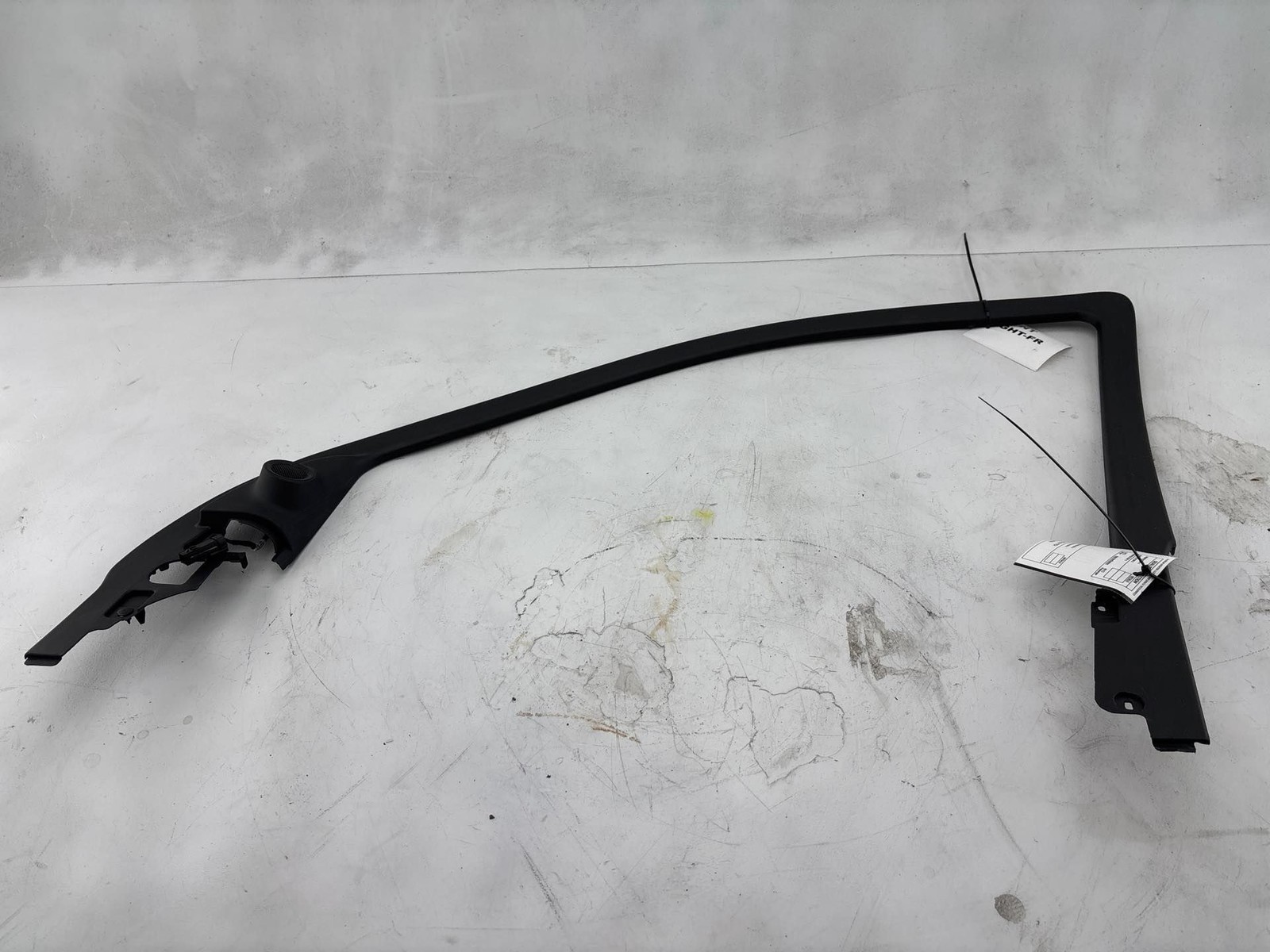 2011-2024 Dodge Durango Front Right Door Window Frame Trim Cover OEM