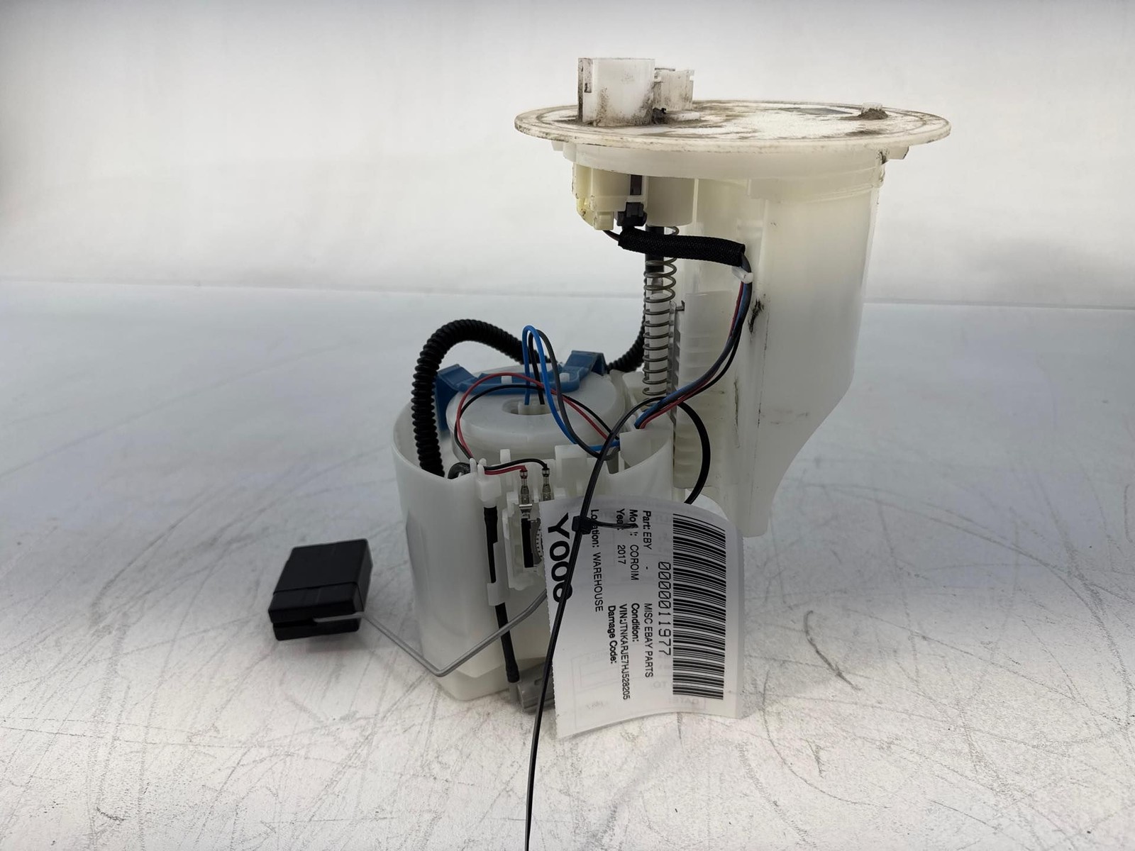 2016 - 2018 TOYOTA COROLLA IM FUEL PUMP OEM