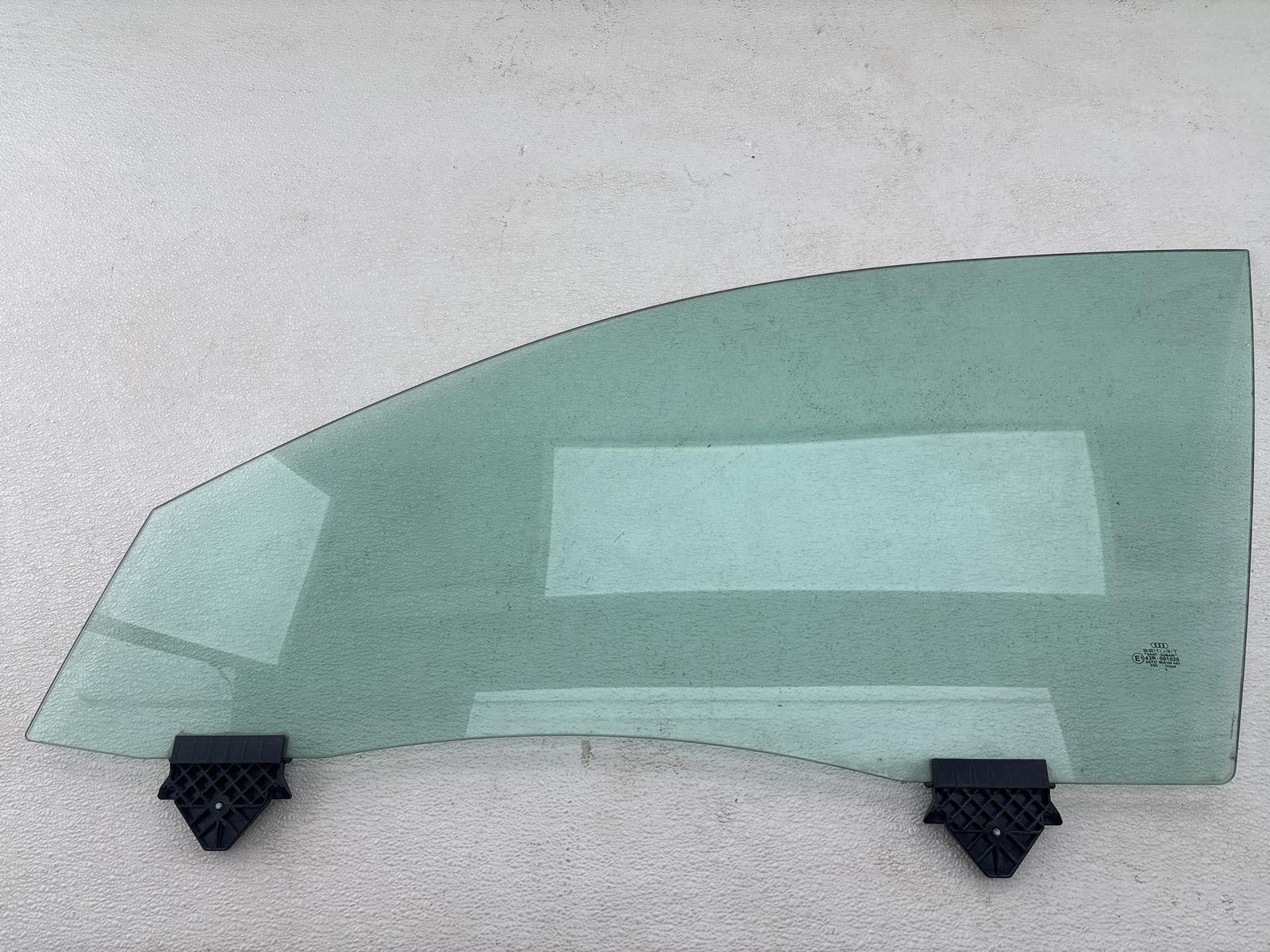 2004-2010 AUDI A8 Front Left Driver Door Window Glass OEM