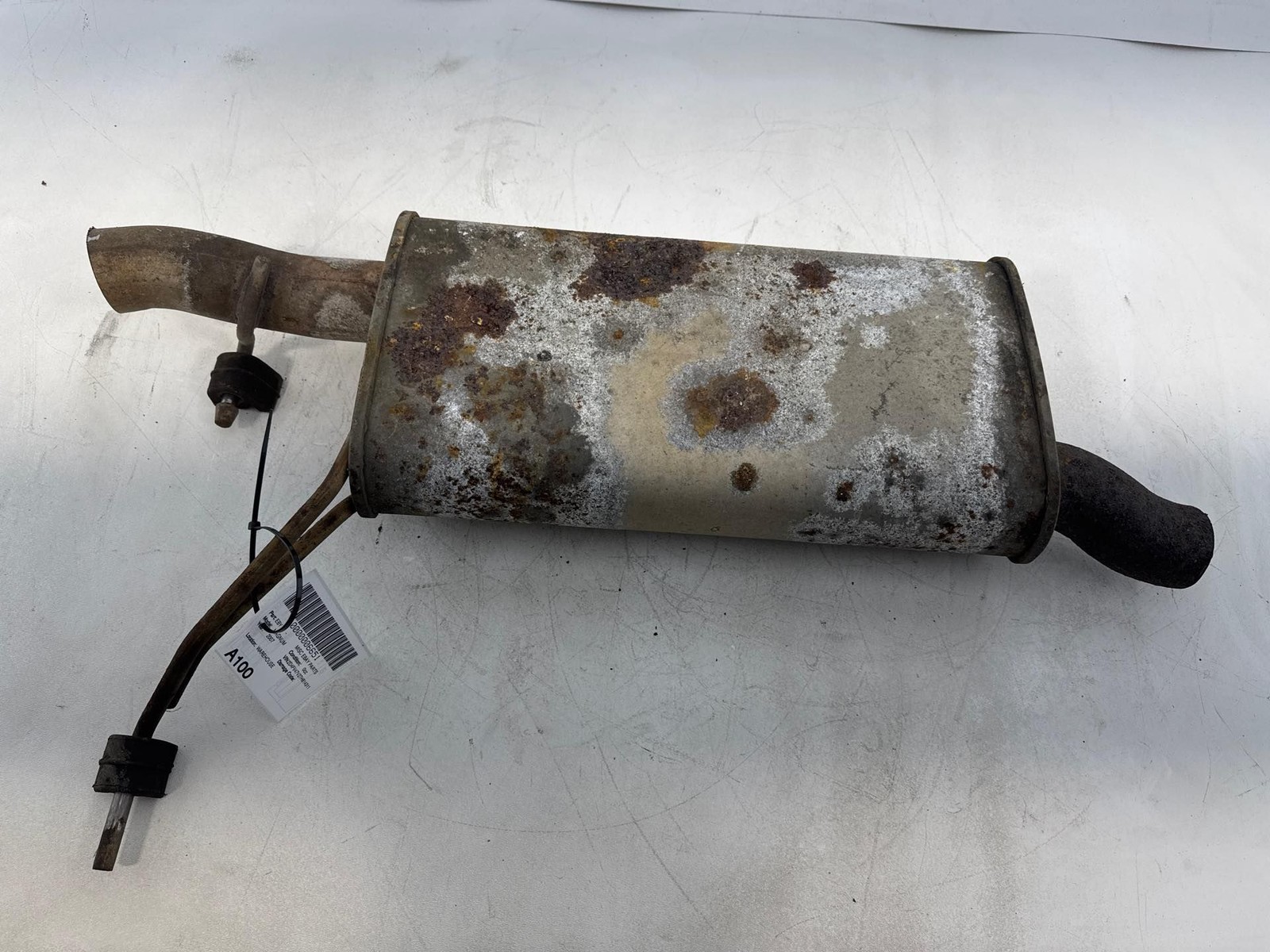 2006-2007 Dodge Magnum Center Exhaust Muffler OEM