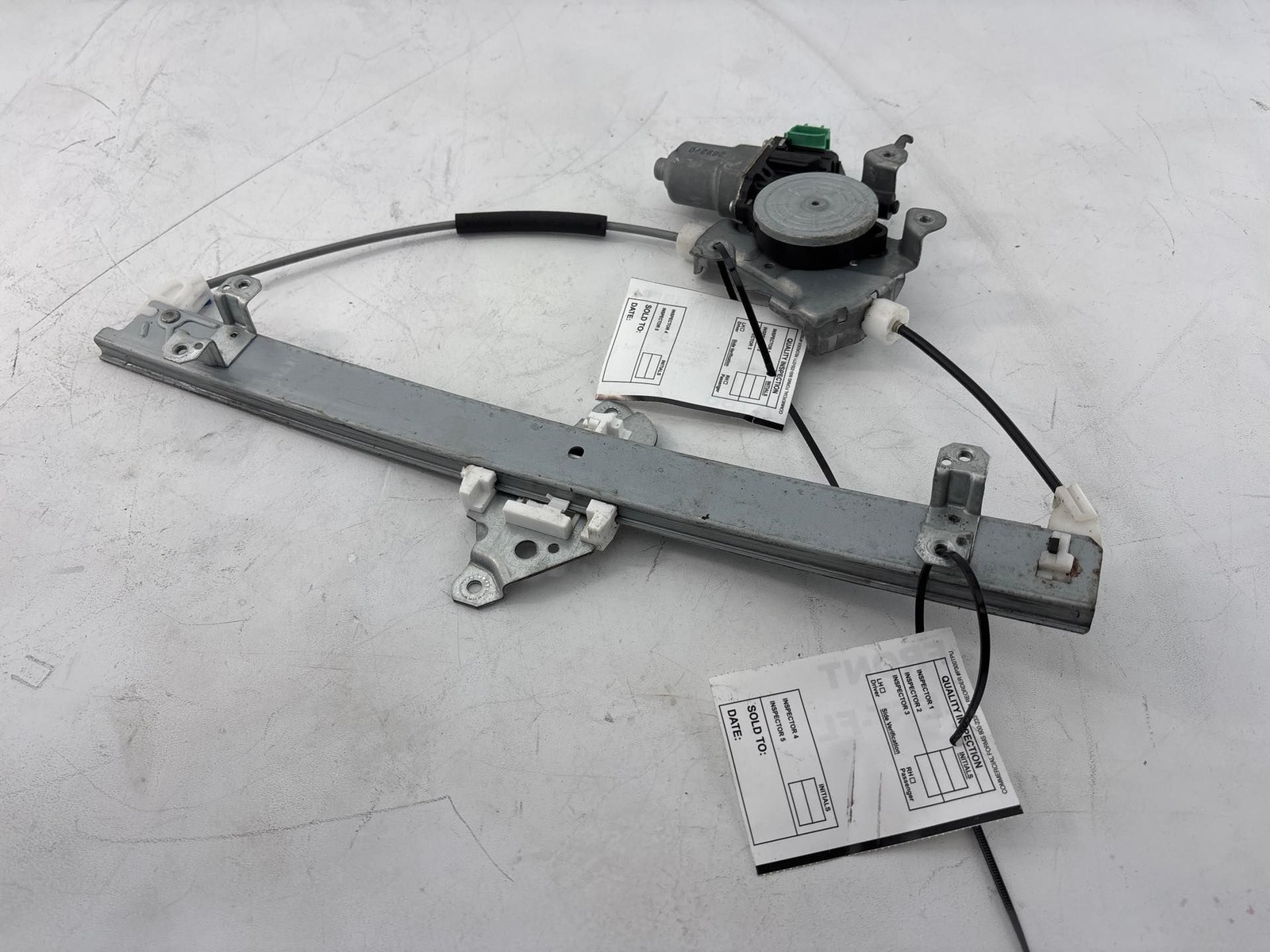 2011-2017 Nissan Juke Front Left Door Window Regulator OEM