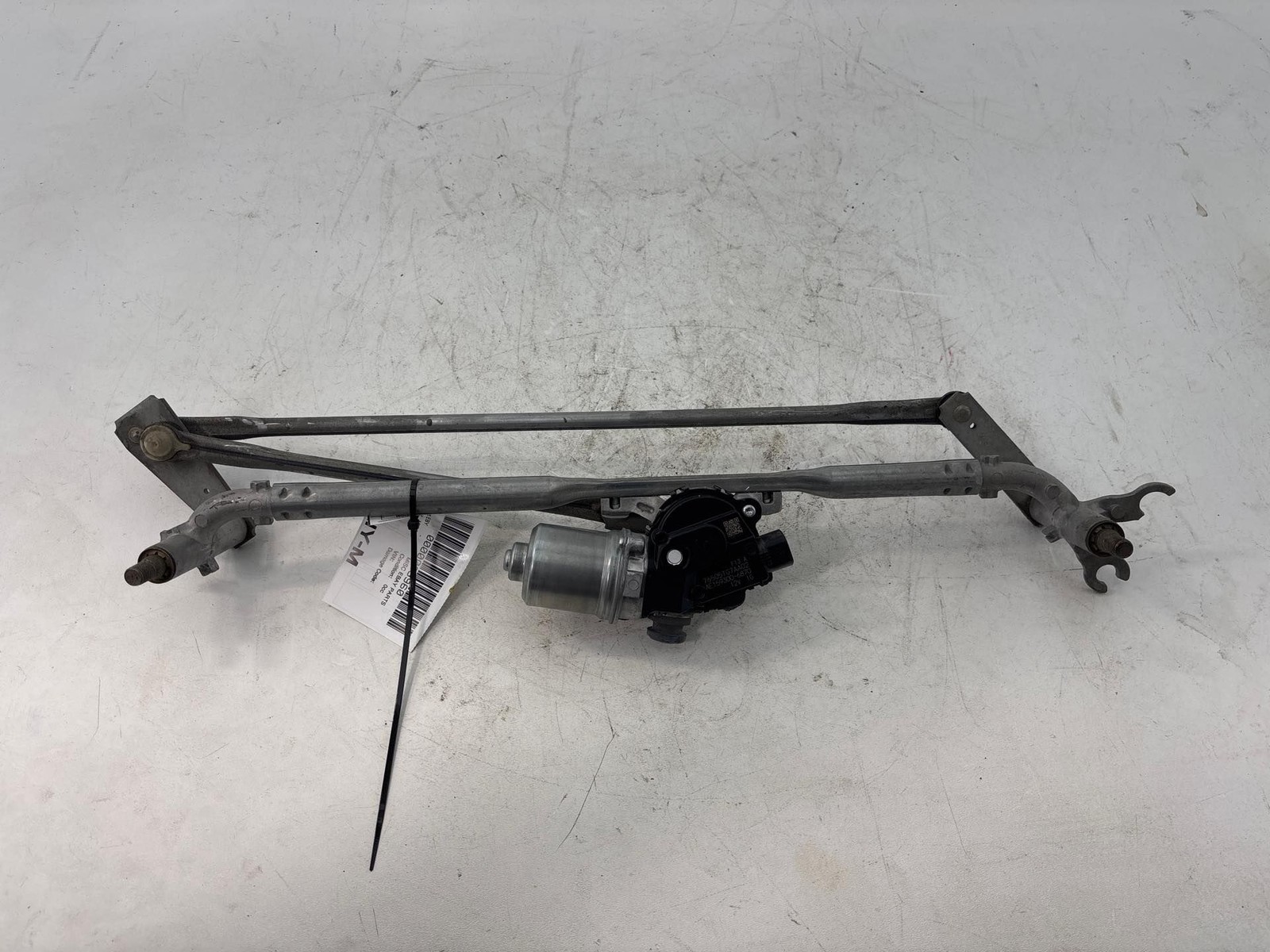 2016-2023 HONDA PILOT/ PASSPORT FRONT WINDSHIELD WIPER LINKAGE W/ MOTOR OEM