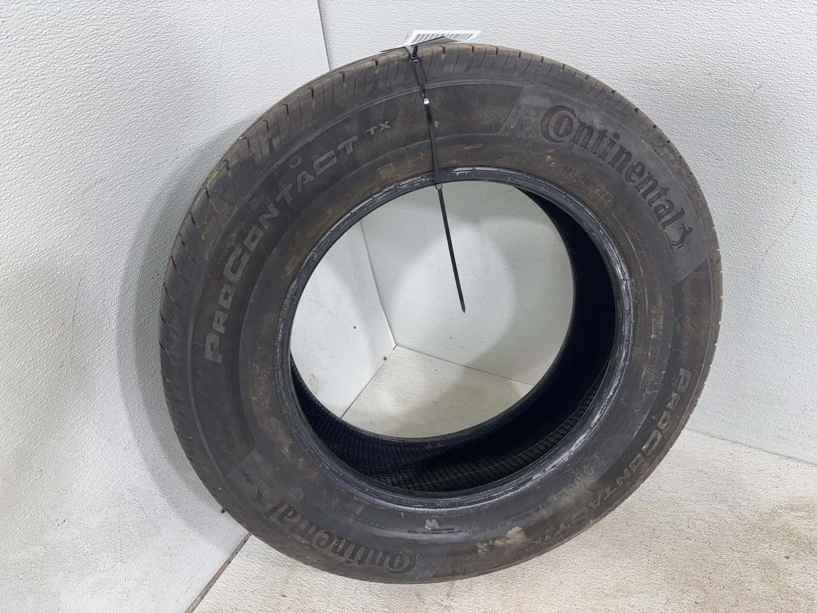 Used 225/65R17 Continental ProContact TX 102H-8.5/32