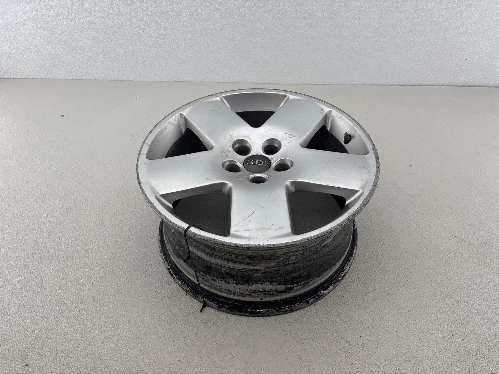 2003-2010 A8 Wheel Rim Aluminum Alloy 8.5JX18H2 ET45 OEM 4E0601025M