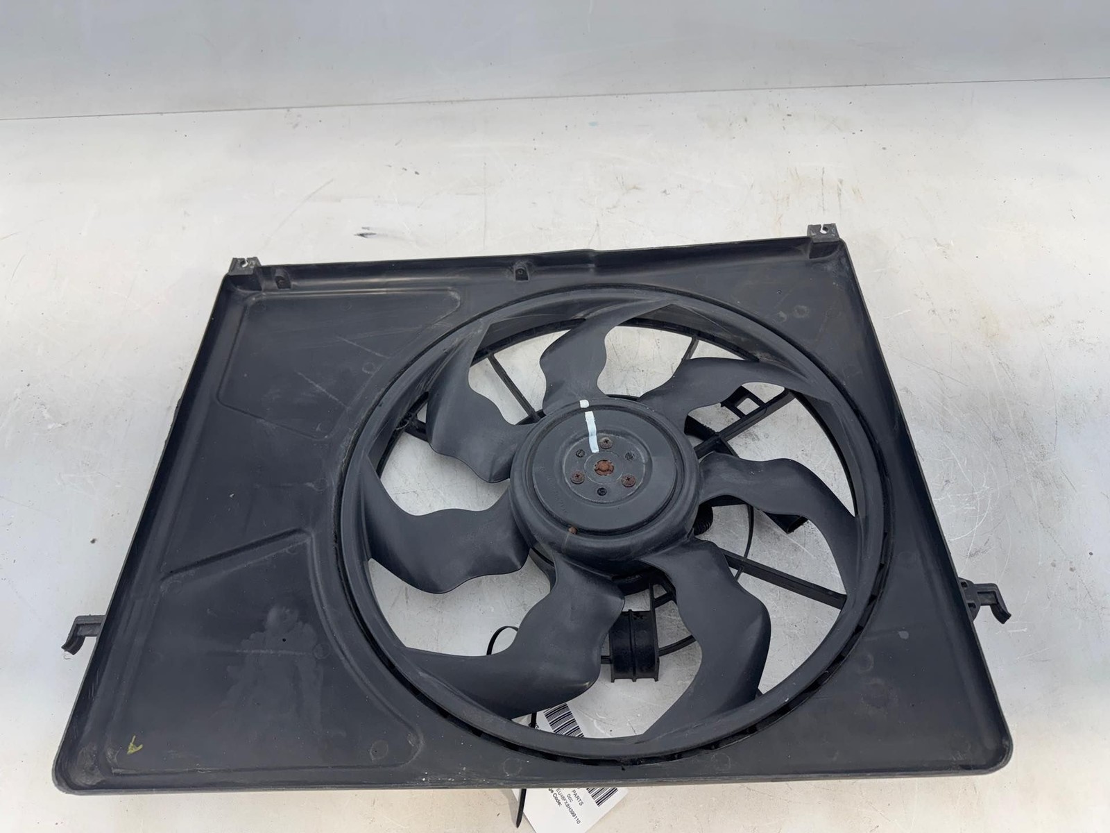 2006 - 2009 HYUNDAI SONATA 3.3L RADIATOR COOLING FAN MOTOR & SHROUD OEM
