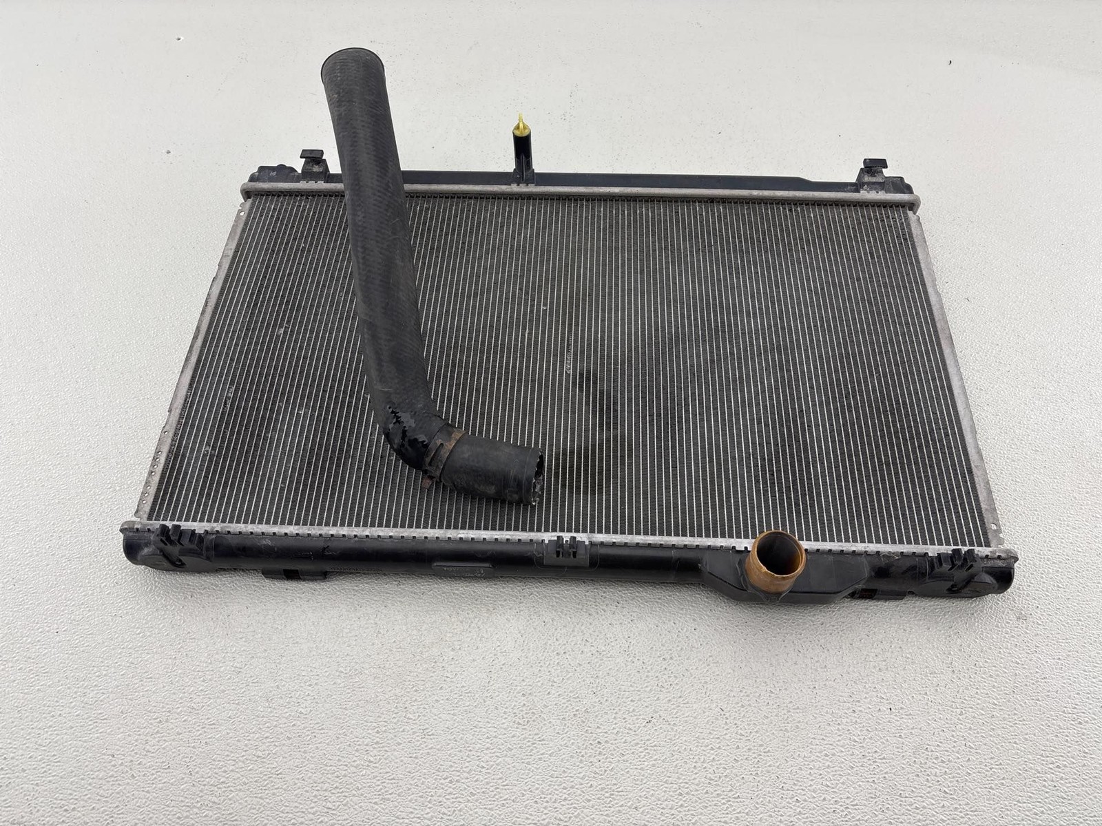 2007-2011 Lexus GS350 Cooling Radiator OEM 422133-2772
