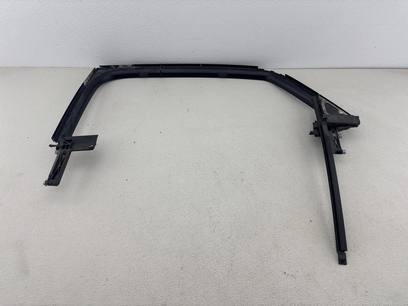 2003-2004 AUDI A8 REAR RIGHT PASSENGER SIDE DOOR WINDOW FRAME FACTORY OEM