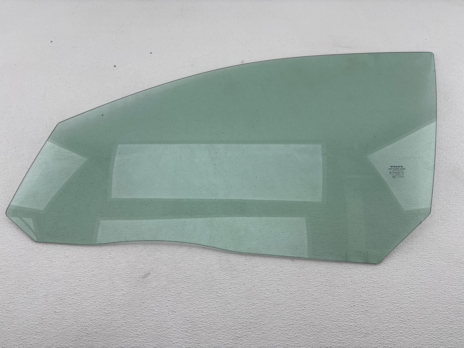 2007 - 2016 VOLVO S80 Front Left Door Window Glass OEM 307795245