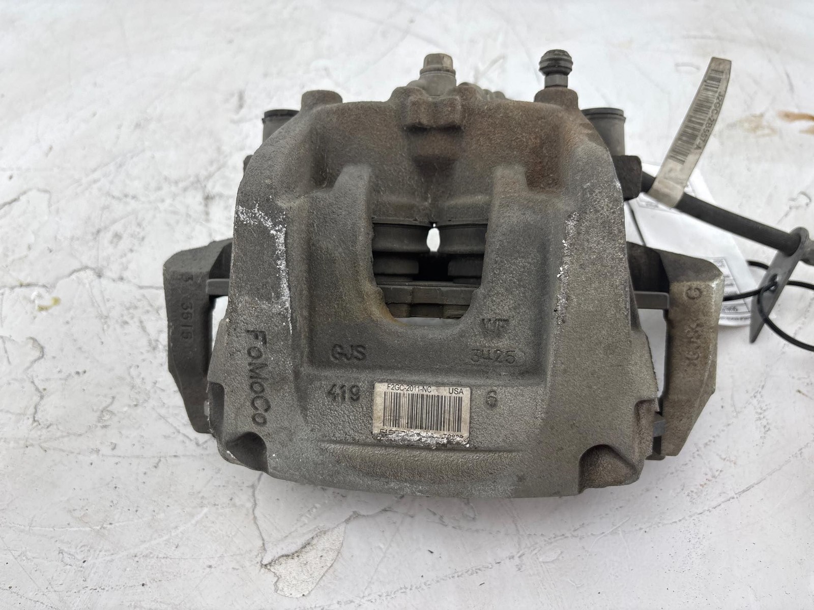 2016-2018 Lincoln MKX Front Left Brake Caliper Assembly OEM
