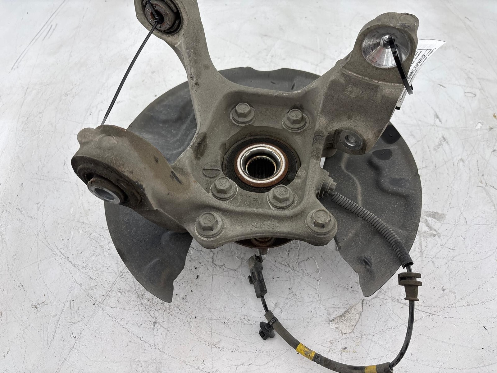 2016-2018 Lincoln MKX Rear Right Spindle Knuckle Hub OEM