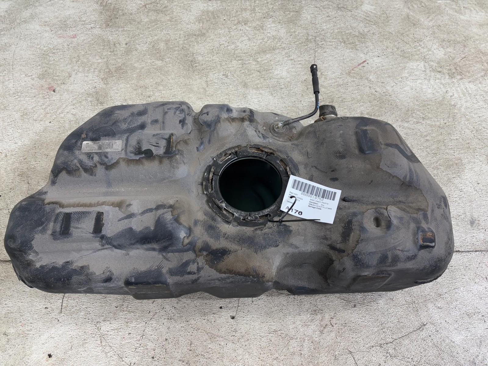 2014-2019 Nissan Versa Hatchback Fuel Gas Tank Reservoir Oem